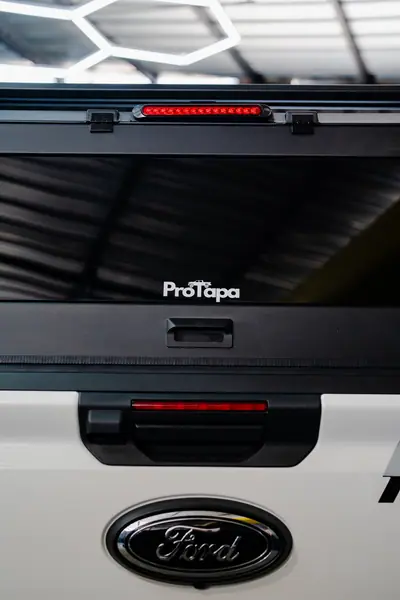 Cúpula Ford Ranger 2023+ Panel decorativo